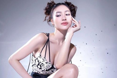Chán hình tượng 'ngọc nữ', Lan Ngọc gây bất ngờ với trang phục hở bạo