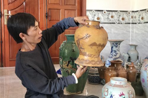 'Bảo tàng mini' chứa đựng hơn 18.000 cổ vật giữa lòng phố núi