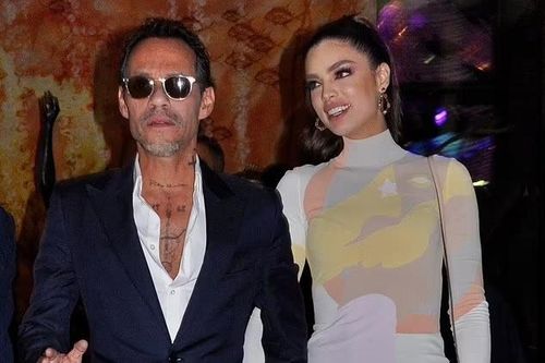 Tiệc đính hôn của Marc Anthony và hôn thê kém 31 tuổi