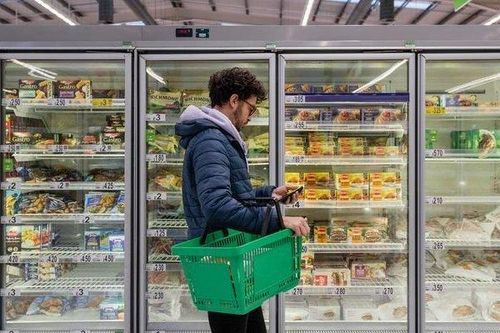Nước Anh trì hoãn các hạn chế đối với thực phẩm không lành mạnh
