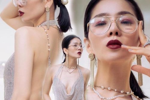 Sau khi thách thức dư luận bằng bộ ảnh hở bạo, Lệ Quyên tiếp tục khoe vòng ba 'căng đét'