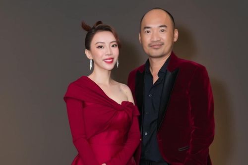 Sau nỗi đau mất mẹ của Thu Trang, Tiến Luật xúc động nhắn nhủ vợ