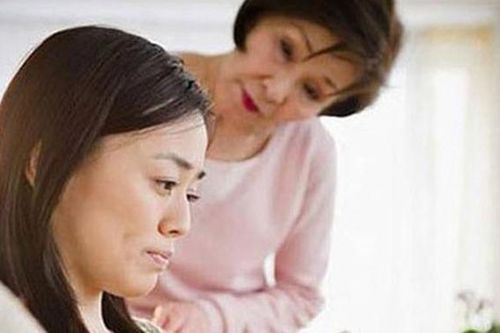 Bị họ hàng 'cản phá' vì yêu người đàn ông ly dị vợ, có 2 con riêng