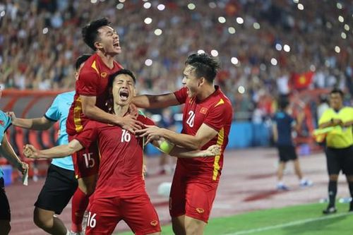 U23 Việt Nam đặt một chân vào bán kết SEA Games 31