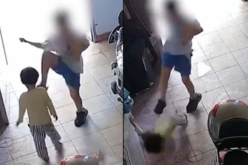 Nam sinh tiểu học ở Trung Quốc đánh đập bé gái 2 tuổi
