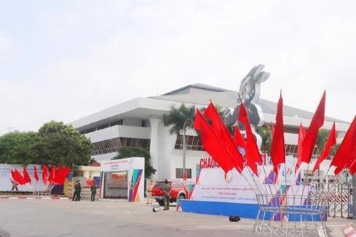 Quận Bắc Từ Liêm trao trả tài sản cho cổ động viên xem SEA Games 31