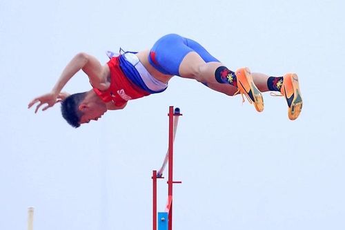 Vận động viên Philippines lập kỷ lục mới môn nhảy sào tại SEA Games 31