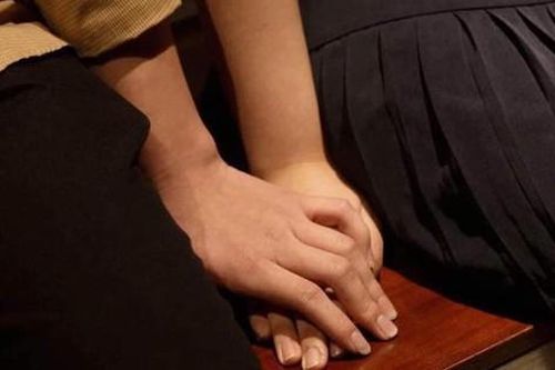 'Yêu ai anh băng sông dài, cho đẹp lòng trai'