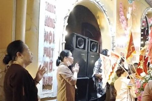 Không khí hân hoan trong lễ Rước chào mừng đại lễ Phật Đản 2022