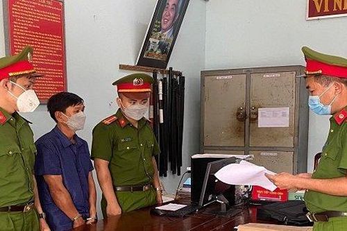 Bắt gã đàn ông dâm ô bé gái hàng xóm