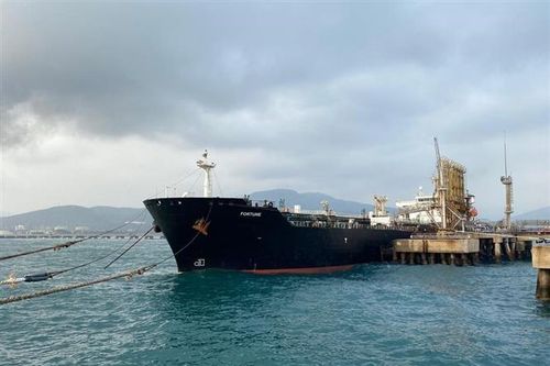 Công ty Dầu mỏ Quốc gia Iran sẵn sàng tăng gấp đôi xuất khẩu dầu mỏ