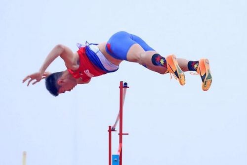 VĐV Philippines lập kỷ lục mới môn nhảy sào tại SEA Games 31