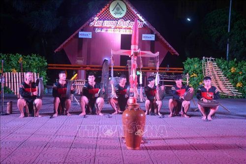 Giới thiệu Không gian văn hóa cồng chiêng đến với du khách gần xa