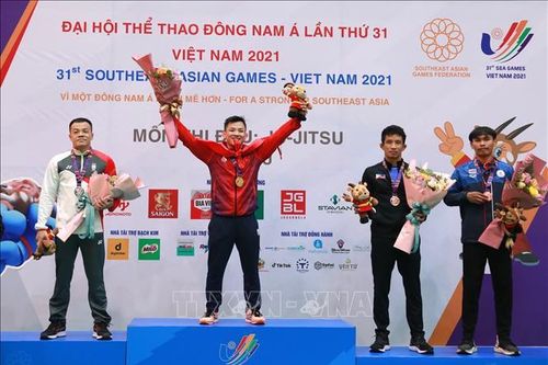 Đội tuyển Jujitsu Việt Nam giành 2 Huy chương Vàng, vỡ òa niềm vui chiến thắng