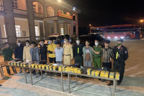 Phá chuyên án, bắt giữ 4 đối tượng 'cõng' 115 bánh heroin đi tiêu thụ