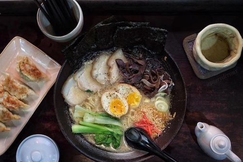 Quán Nhật núp hẻm ở TP.HCM