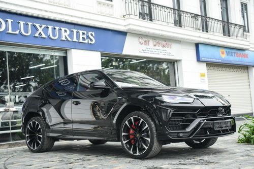 Lamborghini Urus đời 2022 đầu tiên về Việt Nam