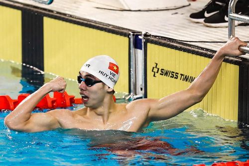 Khoảnh khắc Huy Hoàng phá kỷ lục SEA Games