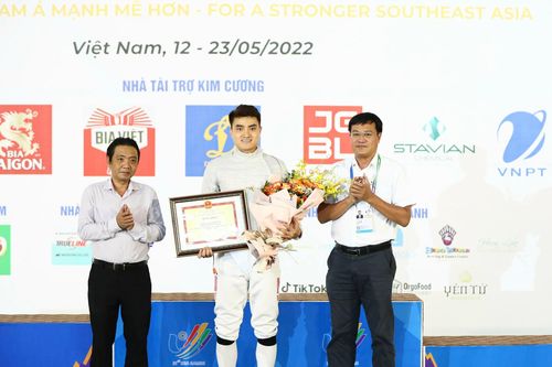 Nhận Bằng khen của Bộ trưởng Bộ VHTTDL, Vũ Thành An đoạt thêm HCV tại SEA Games 31