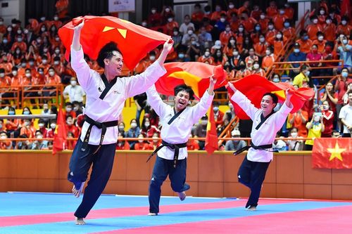 Phút giây hạnh phúc của đội tuyển Taekwondo Việt Nam tại SEA Games 31