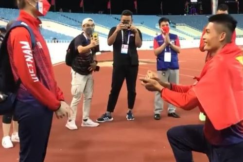 Tiết lộ bất ngờ về nhà vô địch SEA Games 31 vừa cầu hôn bạn gái gây 'bão'
