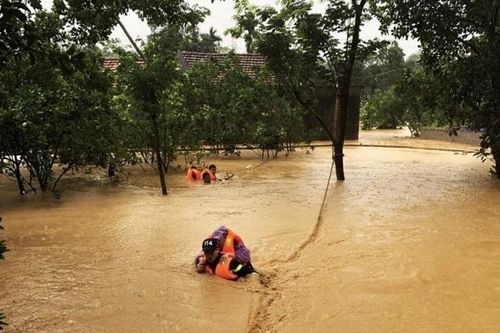 Mưa lũ đầu mùa gây thiệt hại lớn