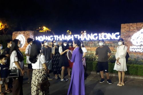 Đến Hoàng Thành Thăng Long cuối tuần lắng nghe câu chuyện đêm