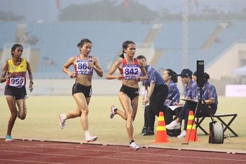 Coi chừng bị Thái Lan truất ngôi nữ hoàng