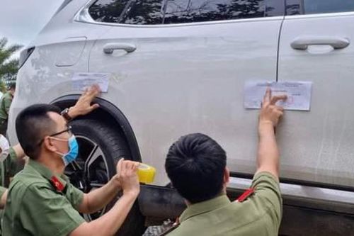 Vụ nguyên Chủ tịch TP. Hạ Long bị bắt giữ: Thông tin về 4 chiếc ô tô hạng sang bị niêm phong tại nhà bị can