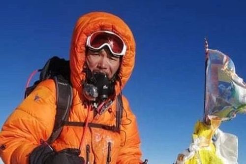 Người đàn ông Việt Nam lên đỉnh Everest lần hai