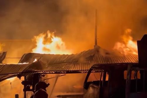 Quảng Ngãi: Cháy lớn tại xưởng sản xuất và chế biến gỗ