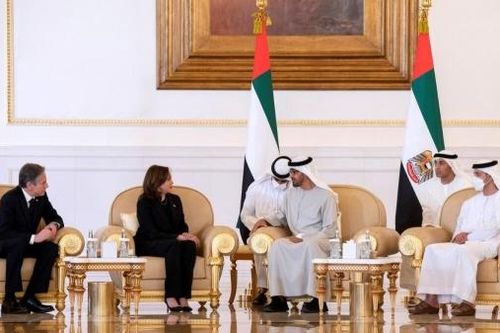Mỹ cử Phó Tổng thống Harris cùng đoàn quan chức cấp cao sang UAE, tỏ thành ý hàn gắn quan hệ song phương