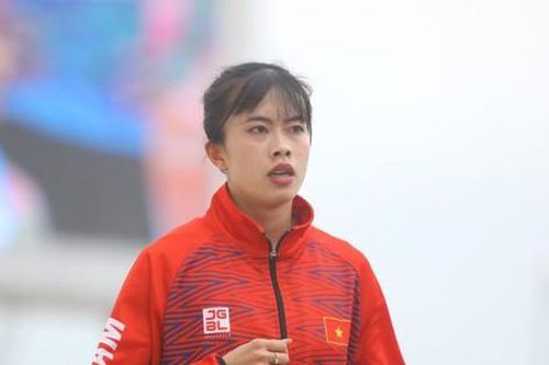 Cô gái trẻ 10x người Hà Nam bật khóc khi vượt qua thần tượng, giành HCV nhảy xa SEA Games 31
