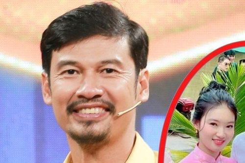 Diễn viên Tiết Cương thừa nhận may mắn khi lấy vợ trẻ ở tuổi 49