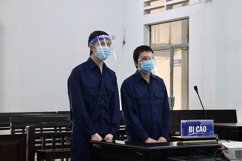 Bị đánh vì không đồng ý 'xả trạm' thu phí