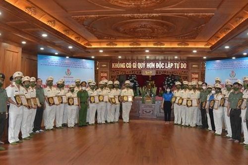 Công an TP Hồ Chí Minh tuyên dương Thanh niên tiên tiến làm theo lời Bác