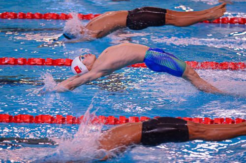 Kình ngư Hưng Nguyên nước rút thần tốc giành HCV SEA Games