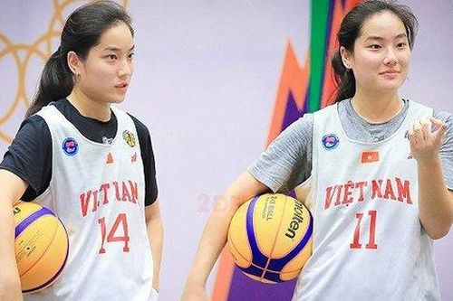 Bật mí điều ít biết về cặp chị em sinh đôi xinh như hotgirl giúp ĐT bóng rổ nữ Việt Nam có chiến thắng lịch sử