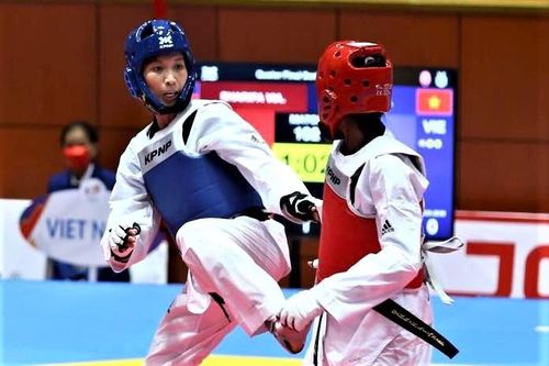 Võ sĩ taekwondo bị giãn dây chằng, vẫn giành HCV SEA Games