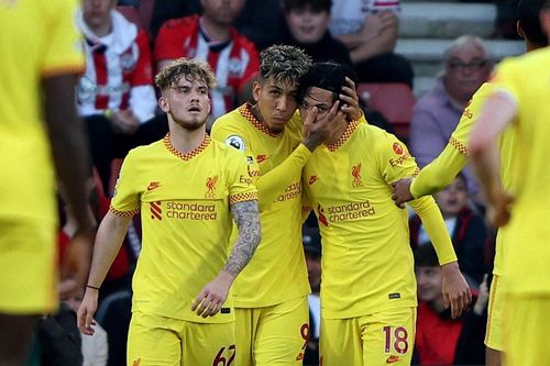 Minamino níu kéo hy vọng vô địch Premier League cho Liverpool