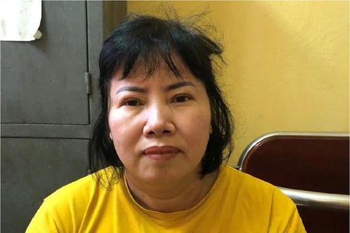 Hai lần đẻ và 10 năm trốn truy nã