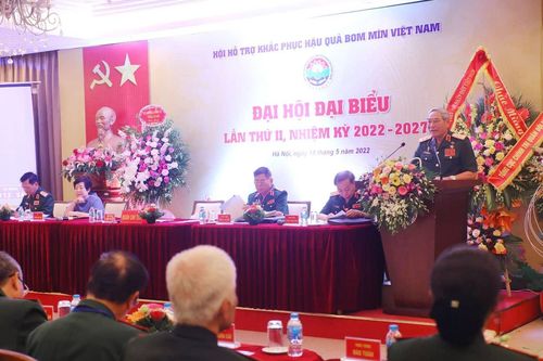Chung tay khắc phục hậu quả bom mìn sau chiến tranh