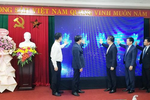 Thừa Thiên Huế khai trương Cổng kết nối dữ liệu quốc gia, Sàn giao dịch công nghệ