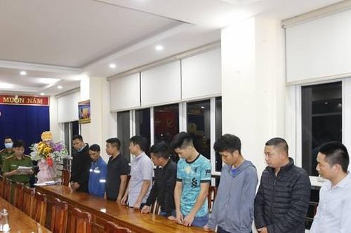 Vụ 'làm luật' cho xe quá tải vào cao tốc Nội Bài - Lào Cai: Bắt thêm 9 ca trưởng thu phí