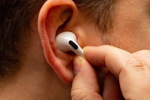 Apple bị kiện vì AirPods làm thủng màng nhĩ trẻ em
