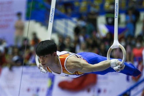 Nhà vô địch thế giới Carlos Yulo coi trọng SEA Games ngang Olympic