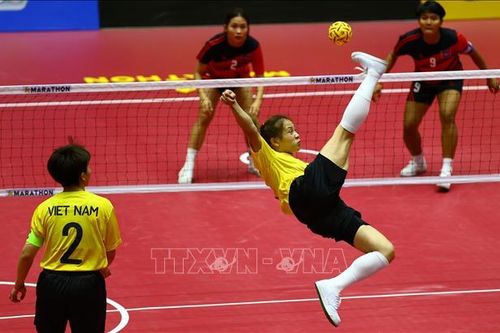 Các tuyển thủ Cầu mây tranh tài tại nội dung đội tuyển đôi