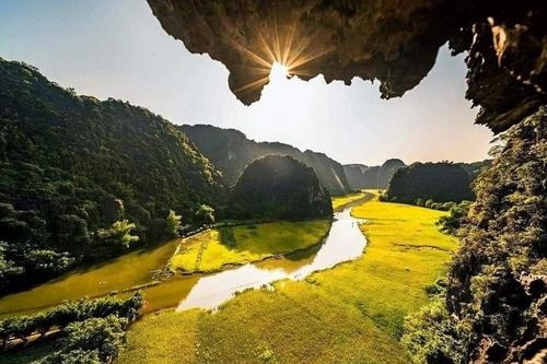 Tuần du lịch Ninh Bình năm 2022: Ấn tượng những 'Sắc vàng Tam Cốc - Tràng An'