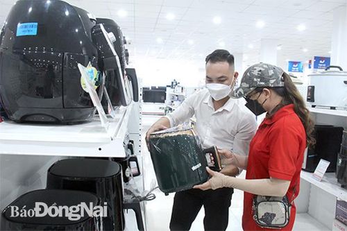 Thị trường đồ điện tử: Hàng nội còn lép vế