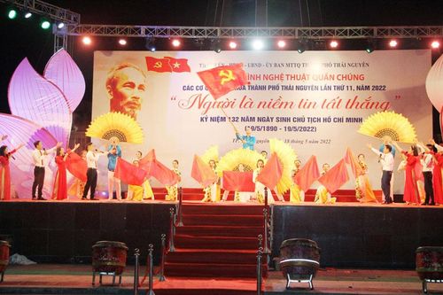 Hơn 500 diễn viên không chuyên tham gia Chương trình nghệ thuật 'Người là niềm tin tất thắng'